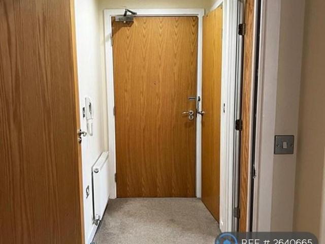 Rose Court, Solihull, B90 1 bed flat to rent £950 pcm £219 pw