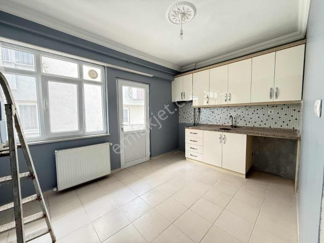 Rose Emlaktan Gebze Adliyesi Yakınında Kiralık 3+1 Arakat Daire