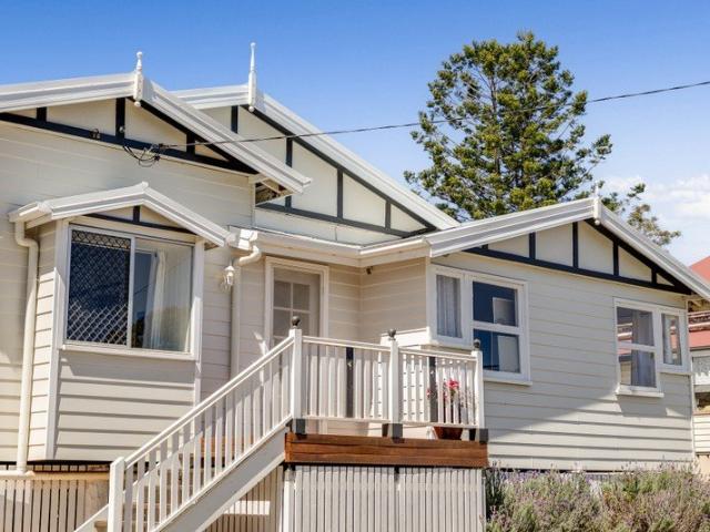 'ROSE GABLE' Quality Renovated Character Home in the Heart of Newtown