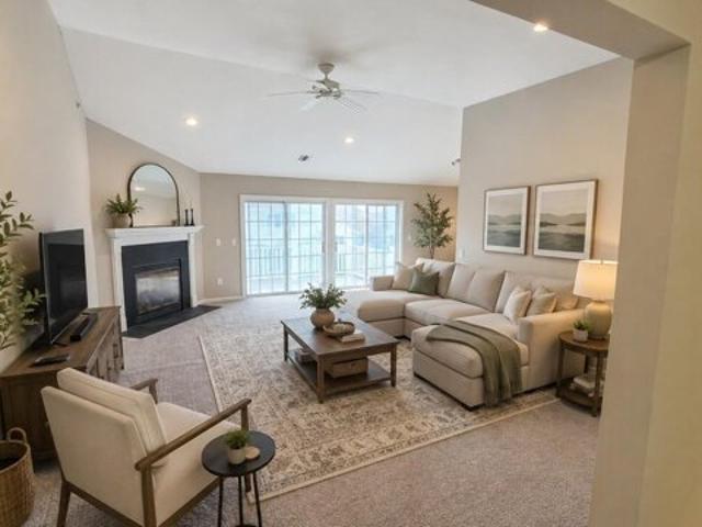 Rose Ln, Mount Sinai, Condo For Sale