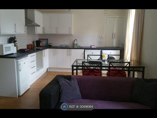 Rose Street North Lane, Edinburgh EH2, 3 bed flat to rent, £2,400 pcm | PrimeLocation