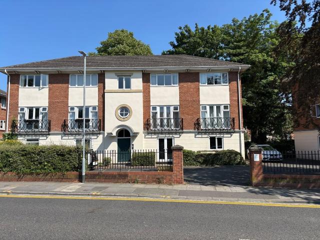 Rosebay Court, Darlington DL3, 2 bed flat to rent, £700 pcm | PrimeLocation