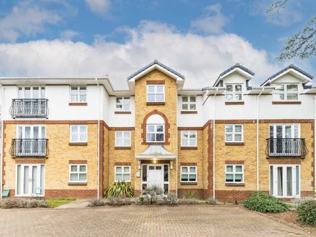 Rosebank Close TW11, 1 bed flat to rent, £1,700 pcm | PrimeLocation