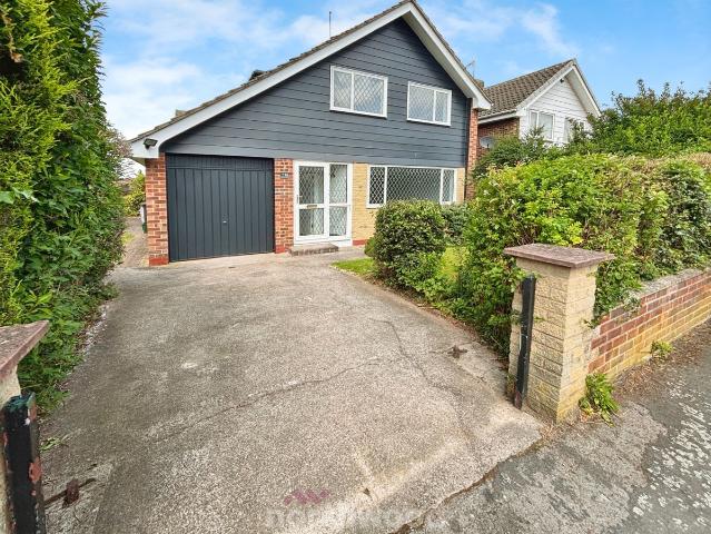 Roseberry Avenue, Hatfield, Doncaster DN7, 4 bed detached house to rent, £1,150 pcm | PrimeLocation