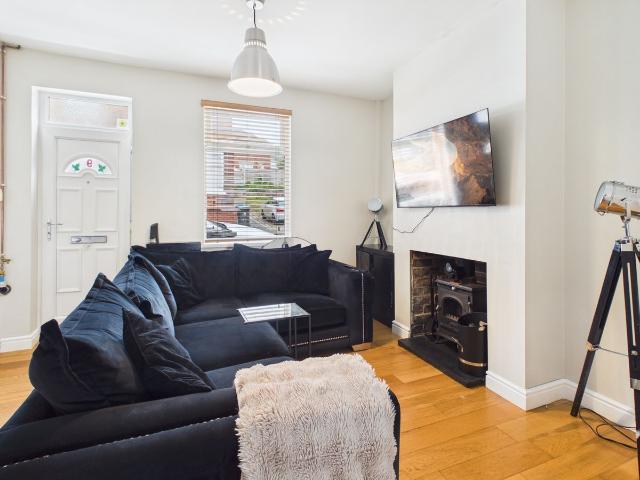 Roseberry Street, Pitts Hill ST6, 2 bed terraced house to rent, £750 pcm | PrimeLocation