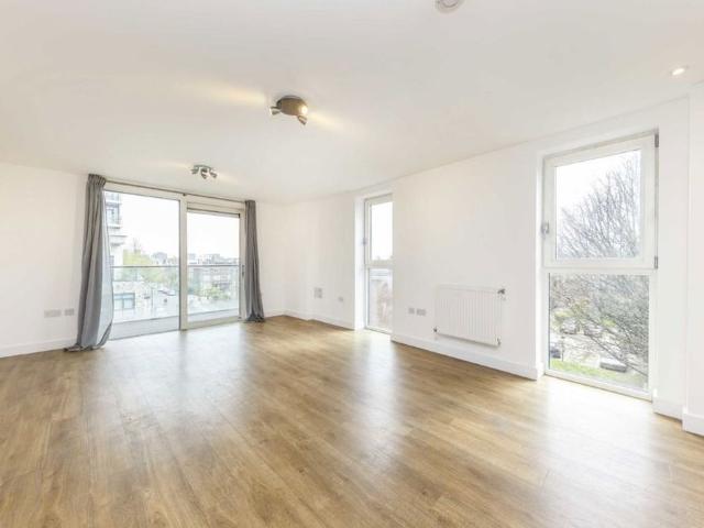 Roseberry Place, E8, London