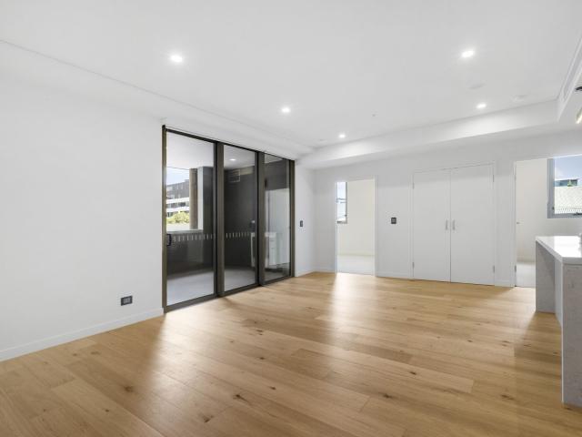 Rosebery, 204/10 Mentmore Avenue