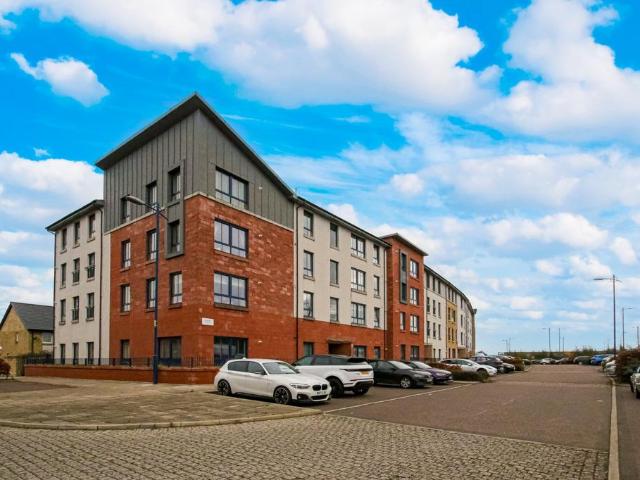 Rosebery Terrace, Glasgow, G5 2 bed flat to rent £1,200 pcm £277 pw