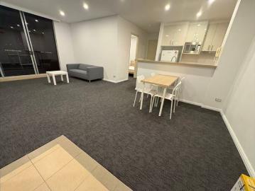 【Rosebery｜East&West facing 2Bed2Bath｜Fully Furnished｜City Views｜Walk to Green Square】!