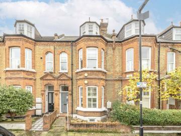 Rosebery Road, Brixton SW2, 3 bed flat to rent, £3,300 pcm | PrimeLocation