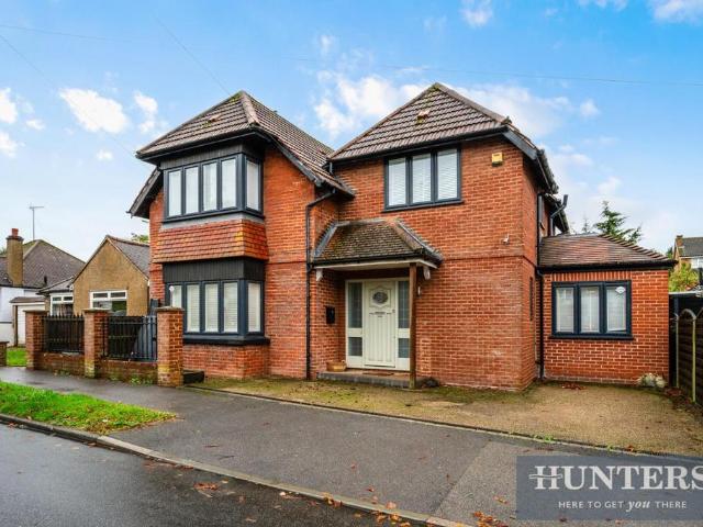Rosebery Road, Epsom 4 bed detached house to rent £4,000 pcm £923 pw
