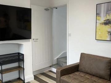 Rosebery Street, Loughborough, Leicestershire LE11, 6 bed shared accommodation to rent, £650 pppm | PrimeLocation