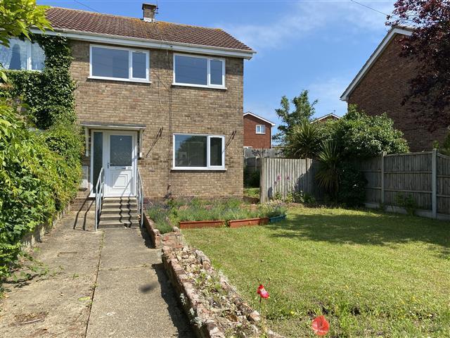 Rosedale Gardens, Belton, GREAT YARMOUTH 3 bed house to rent £1,000 pcm £231 pw