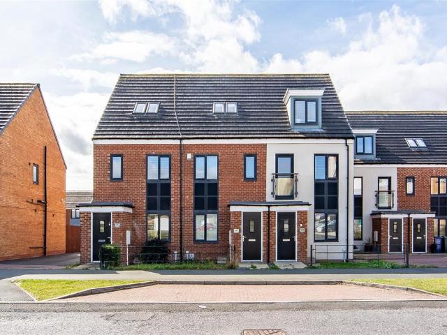Roseden Way, Great Park, NE13 3 bed townhouse to rent £1,200 pcm £277 pw