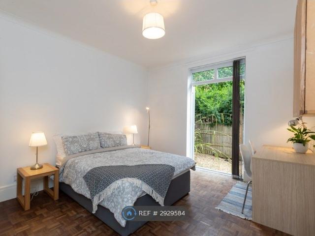 Rosefield Street, Leamington Spa CV32, 6 bed terraced house to rent, £2,000 pcm | PrimeLocation