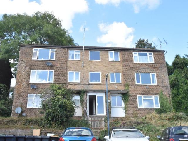 Roseholme, Maidstone, ME16 2 bed flat to rent £1,100 pcm £254 pw