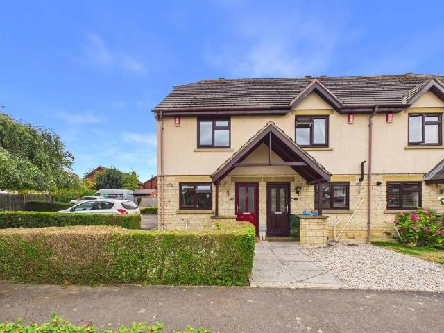 Rosehip Court, Up Hatherley. 2 bed end of terrace house to rent £1,250 pcm £288 pw