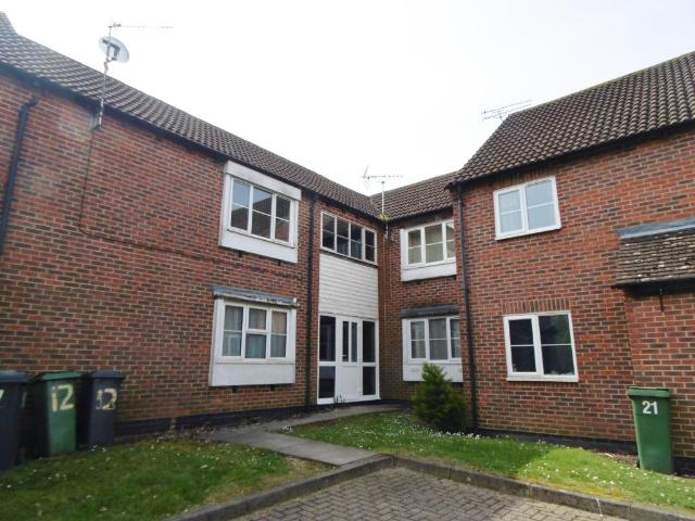 Rosehip Way, Basingstoke RG24 Studio to rent £850 pcm £196 pw