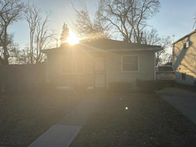 Roselawn St And 20415 Roselawn St