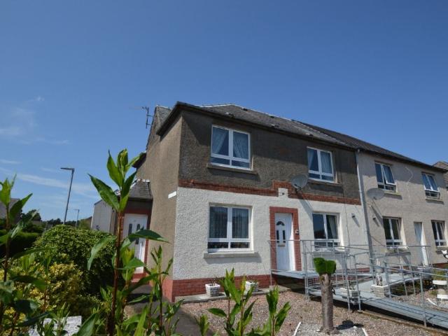 Roselea Terrace, Church Street, Ladybank KY15, 2 bed flat to rent, £700 pcm | PrimeLocation