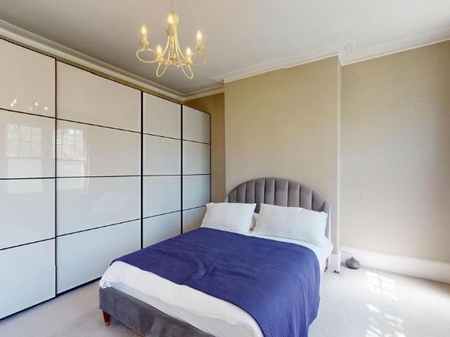 Rosemont Avenue N12, 3 bed terraced house to rent, £2,950 pcm | PrimeLocation