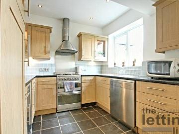 Rosemary Avenue, Enfield, Middlesex EN2, 2 bed terraced house to rent, £1,795 pcm | PrimeLocation