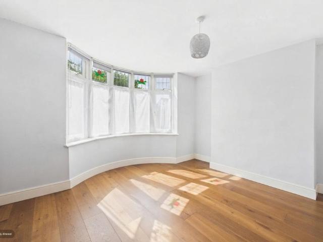 Rosemary Lane, Cambridgeshire PE16 2 bed semi detached house to rent £1,000 pcm £231 pw