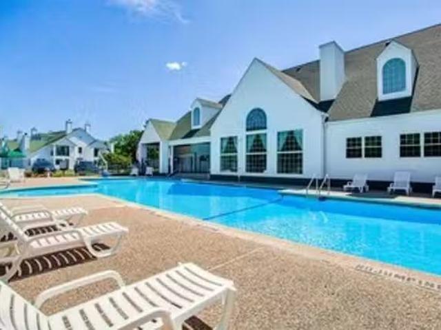 Rosemeade Apartments, 657 Worcester St, Southbridge 2 Bedroo.