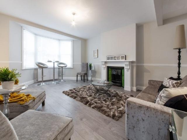 Rosendale Road, West Dulwich, London, SE21