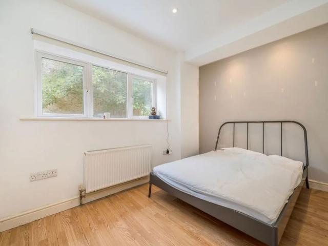 Rosendale Road, SE24 9DL, London