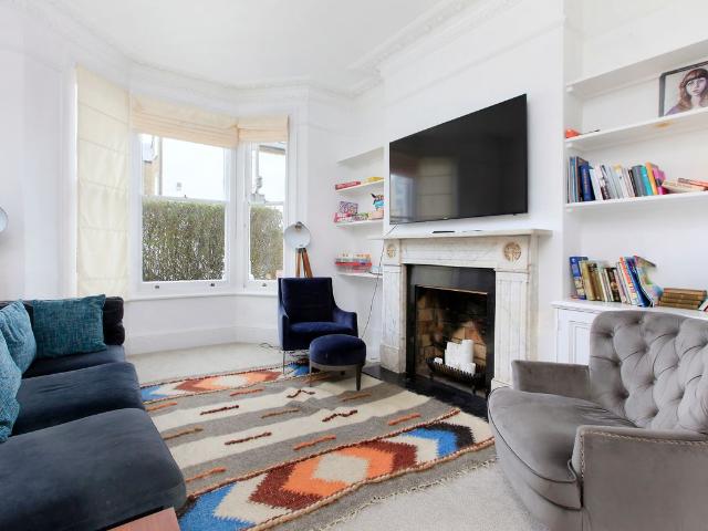 Roseneath Road, Battersea SW11, 4 bed terraced house to rent, £5,100 pcm | PrimeLocation