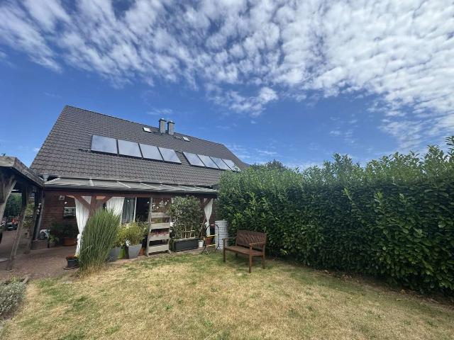ROSENGARTEN NENNDORF*DOPPELHAUSHÄLFTE ZU VERKAUFEN