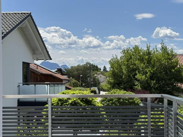 Rosenheim Neubau 2022 Hochwertige Dreizimmerwohnung mit Einzelgarage und ca. 18 qm Kellerraum in idealer Lage