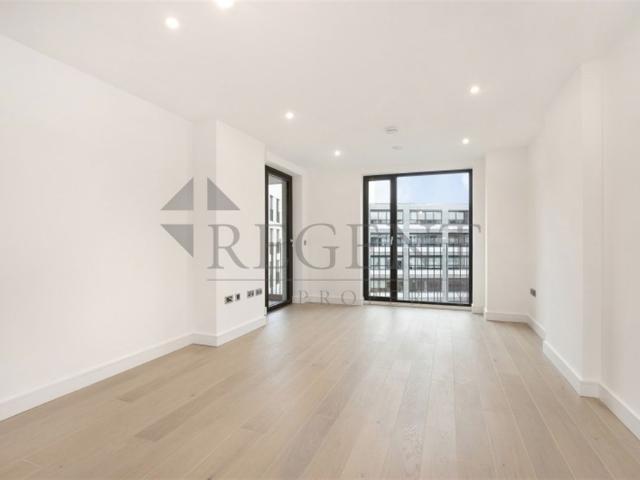 Rosewood Building, Gorsuch Pl E2, 2 bed flat to rent, £3,500 pcm | PrimeLocation