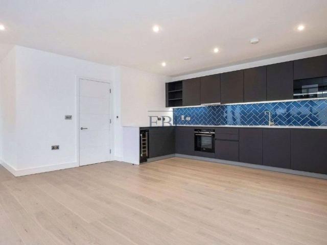 Rosewood Building, Shoreditch Exchange E2, 2 bed flat to rent, £2,900 pcm | PrimeLocation