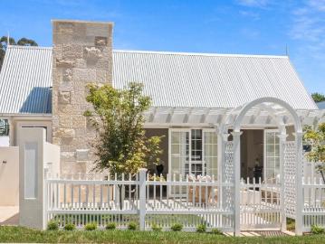 ROSEWOOD Private Collection of Architecturally Designed Residences