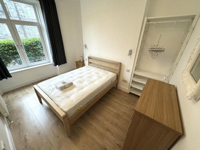 Roslin Street, City Centre, Aberdeen AB24, 1 bed flat to rent, £625 pcm | PrimeLocation