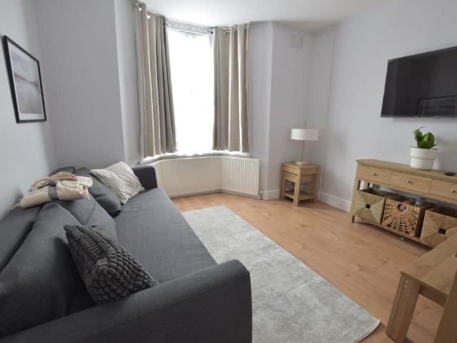 Roslyn Road, London N15, 4 bed terraced house to rent, £3,750 pcm | PrimeLocation