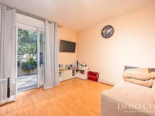 Rosny sous Bois 93110 Achat / Vente appartement 1 pièce t1 terrasse parking