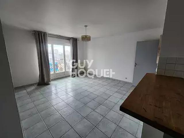Rosny sous Bois 93110 Achat / Vente appartement 2 pièces t2 au dernier étage parking