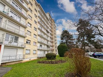 ROSNY SOUS BOIS RER E et A Appartement T4