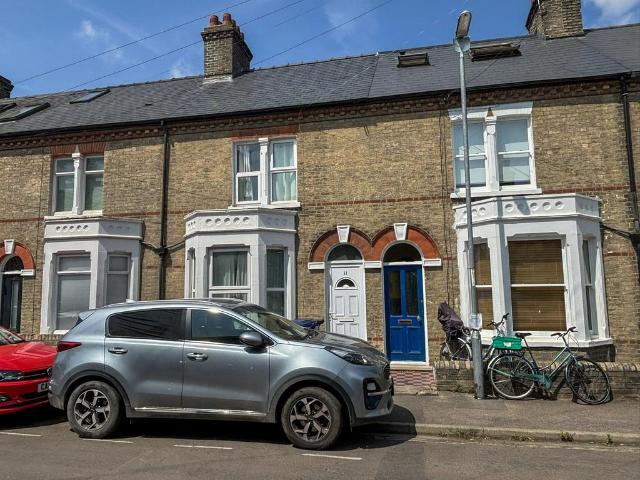 Ross Street, Cambridge CB1 4 bed terraced house to rent £2,700 pcm £623 pw