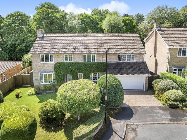 Rossett Beck, Harrogate, North. 5 bed house to rent £3,750 pcm £865 pw
