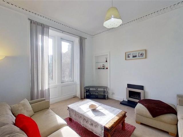 Rossie Place, Edinburgh, EH7 1 bed flat to rent £1,165 pcm £269 pw