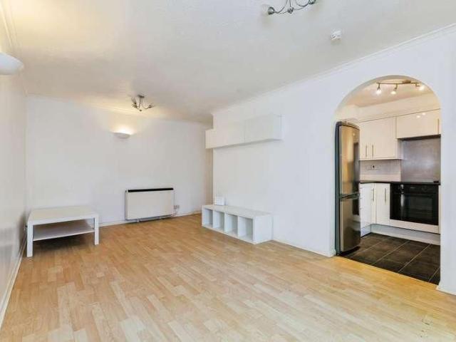 Rossignol Gardens, Carshalton, SM5