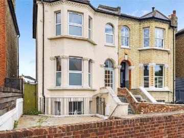 Rossiter Road, London SW12, 6 bed maisonette to rent, £6,600 pcm | PrimeLocation