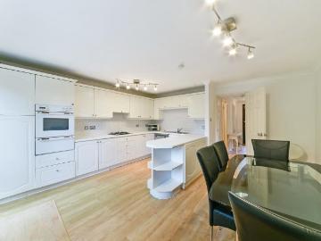 Rotterdam Drive, Docklands, London, E14 4 bed semi detached house to rent £3,467 pcm £800 pw