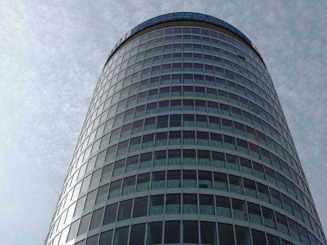 Rotunda Tower, 150 New Street. 1 bed apartment to rent £1,050 pcm £242 pw