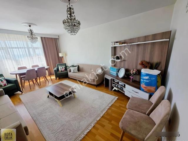 Rota Emlaktan Merkeze Yakın Yapılı Manzaralı 3+1 Arakat Daire