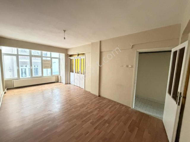 Rota Karesi Den Satılık Daire 2+1 Ara Kat